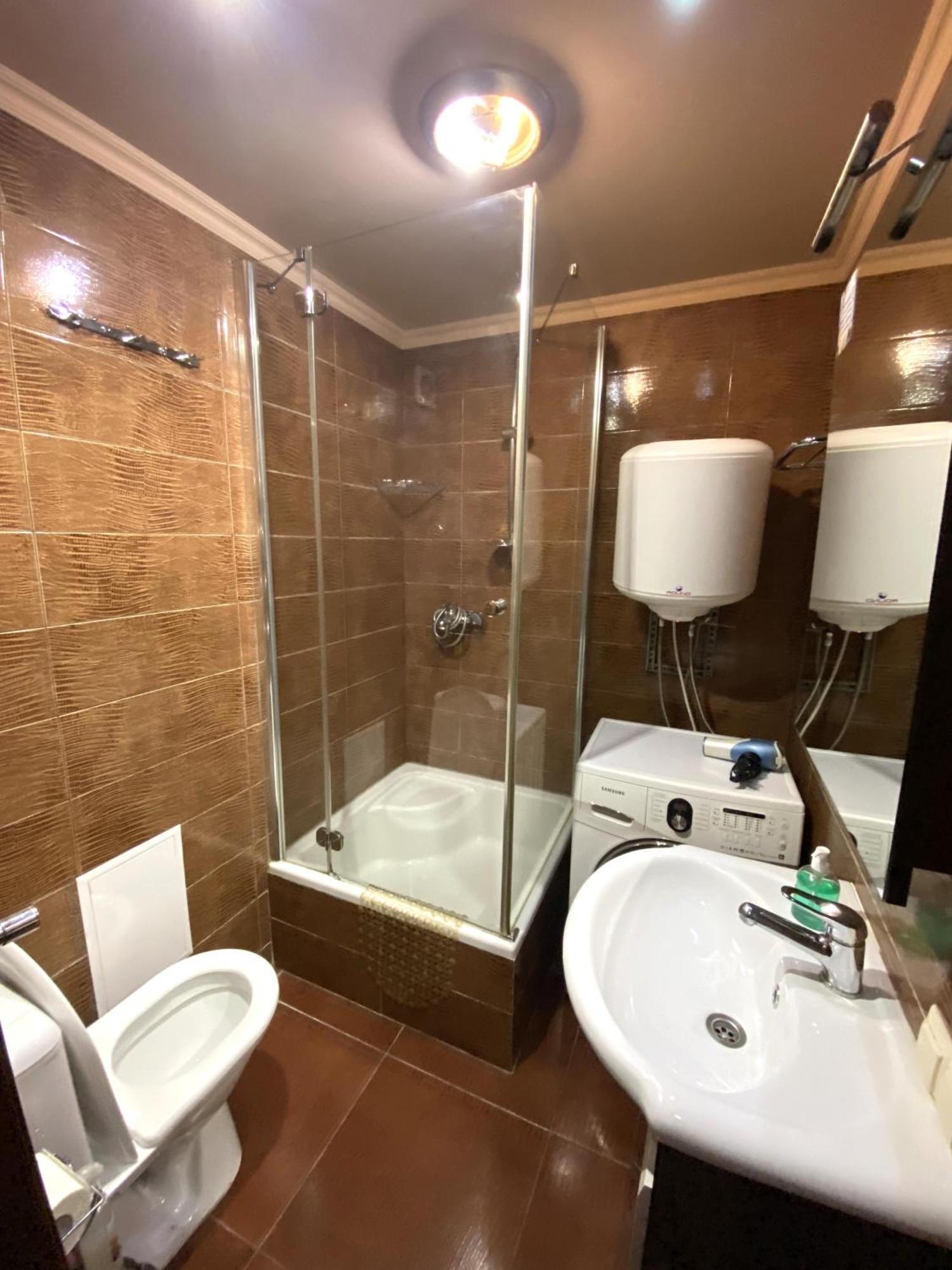 Inn Home Apartments - Pechersk Area 基輔 外观 照片