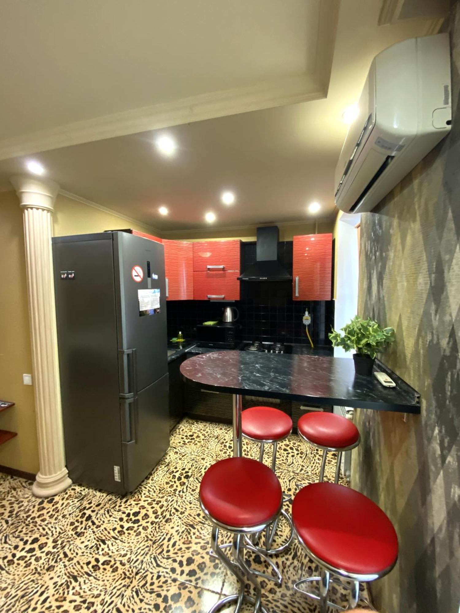 Inn Home Apartments - Pechersk Area 基輔 外观 照片