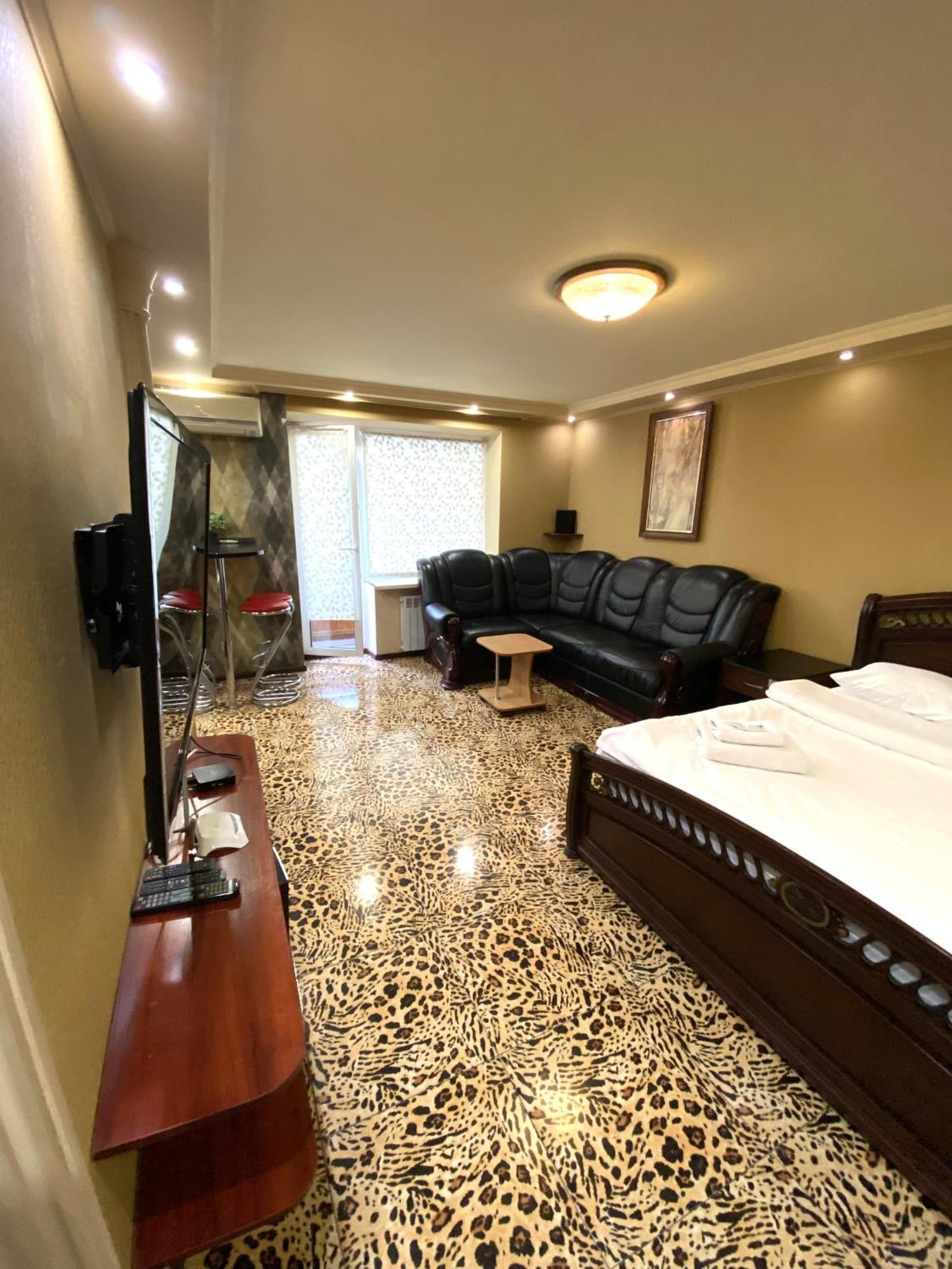 Inn Home Apartments - Pechersk Area 基輔 外观 照片